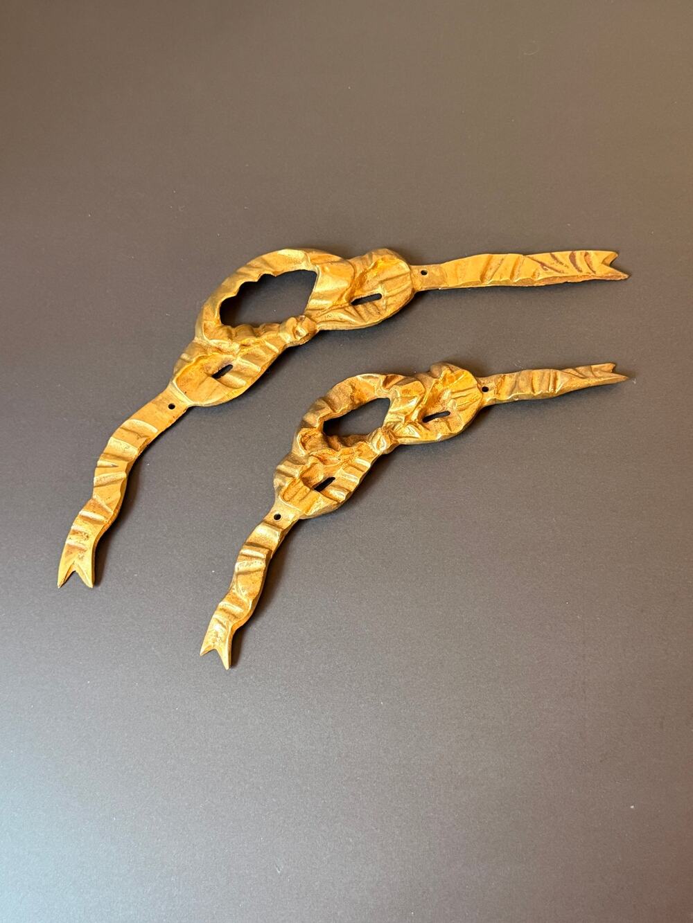 Vintage Gold Bow Wall Swag Pair Hollywood Regency Ribbon Applique Metal India 80